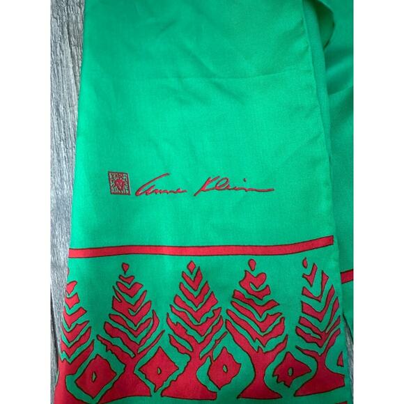 Vintage Anne Klein Women's Green Red Embroidery Christmas holiday silk scarf - Picture 2 of 6